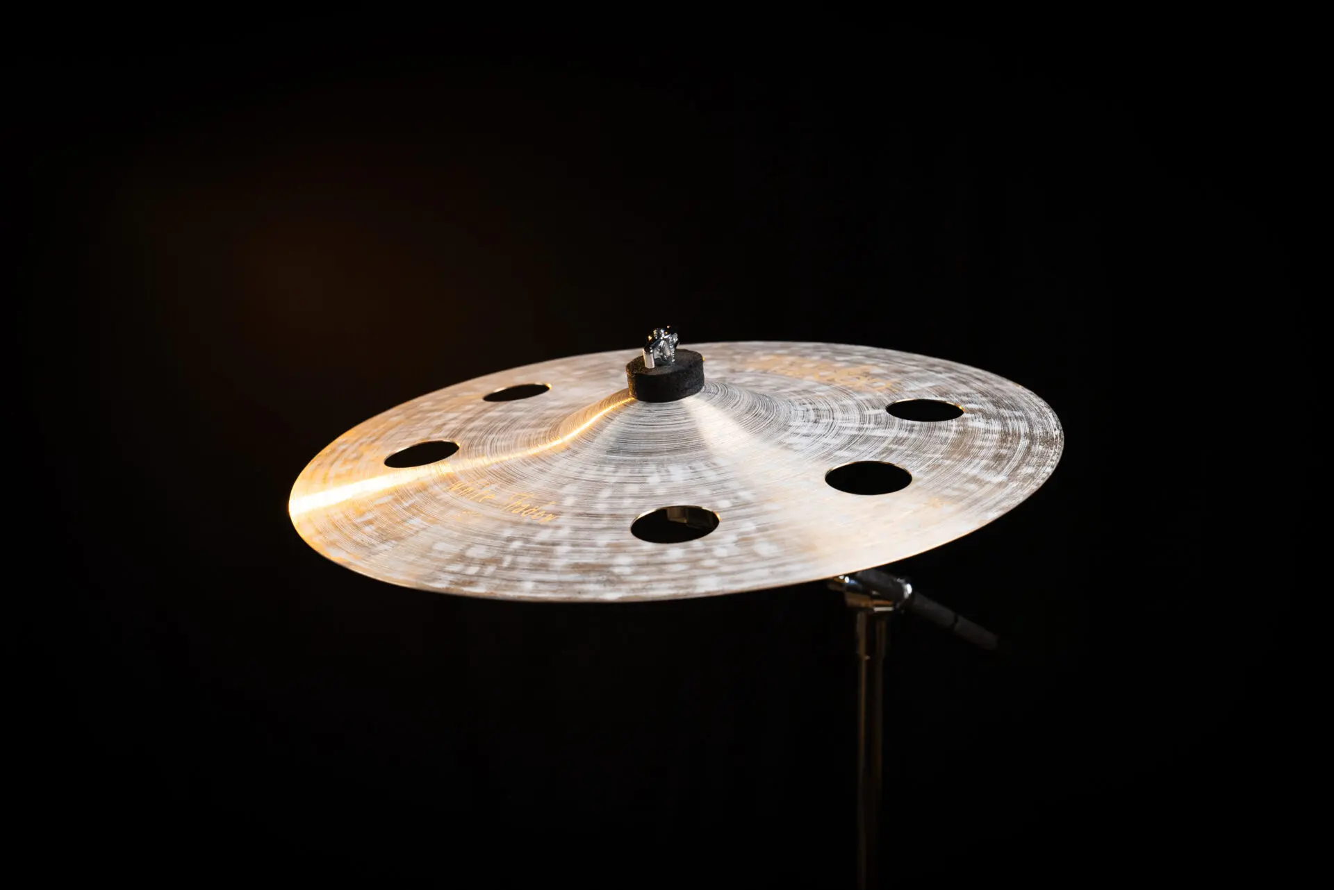 white shadow hollow crash White Shadow Hollow Crash